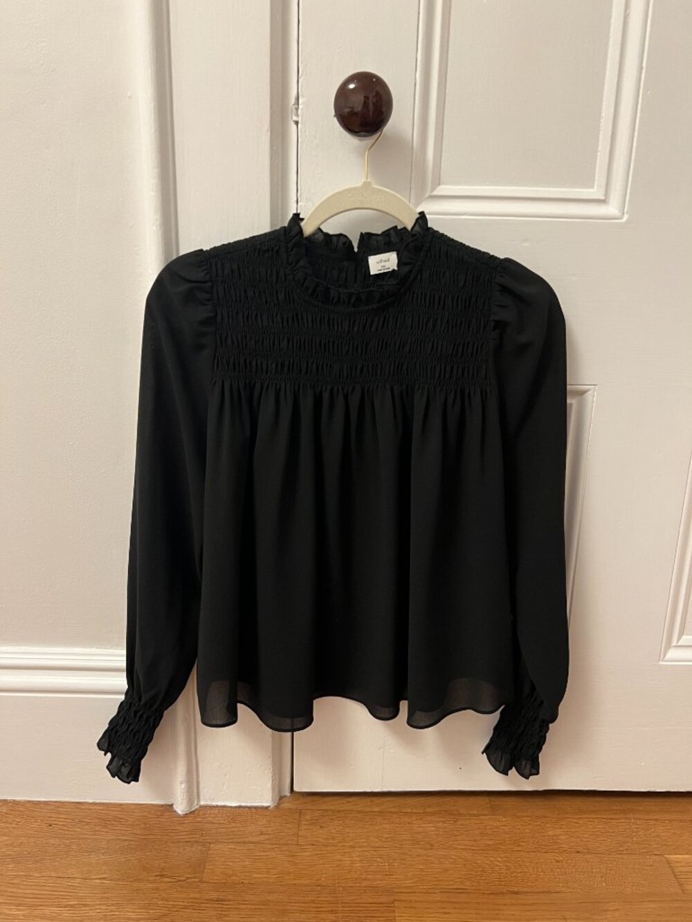 NWOT Aritzia Wilfred Mock Neck Ruffled Blouse